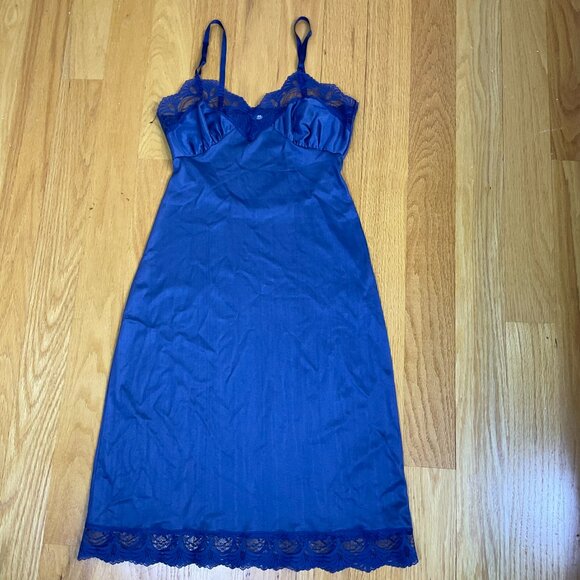 Vintage Dress Slip Midi Length Blue Nylon Lace Trim Cups and Hem Y2K (~XS) - Picture 4 of 7